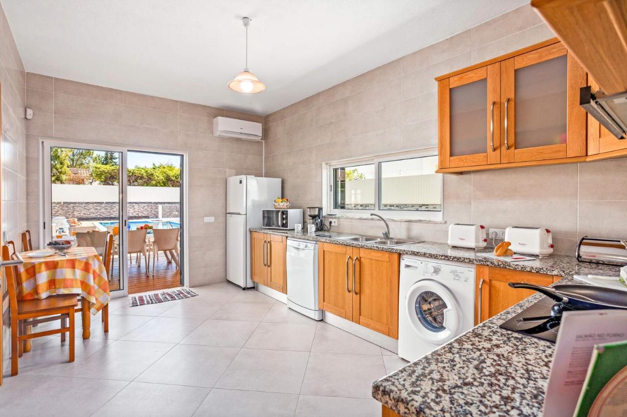 Villa Sea Star By Villa Plus อัลบูเฟรา ภายนอก รูปภาพ